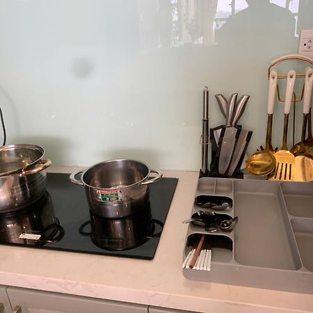 Double E Saigon Apartment In Rivergate Building 胡志明市 外观 照片