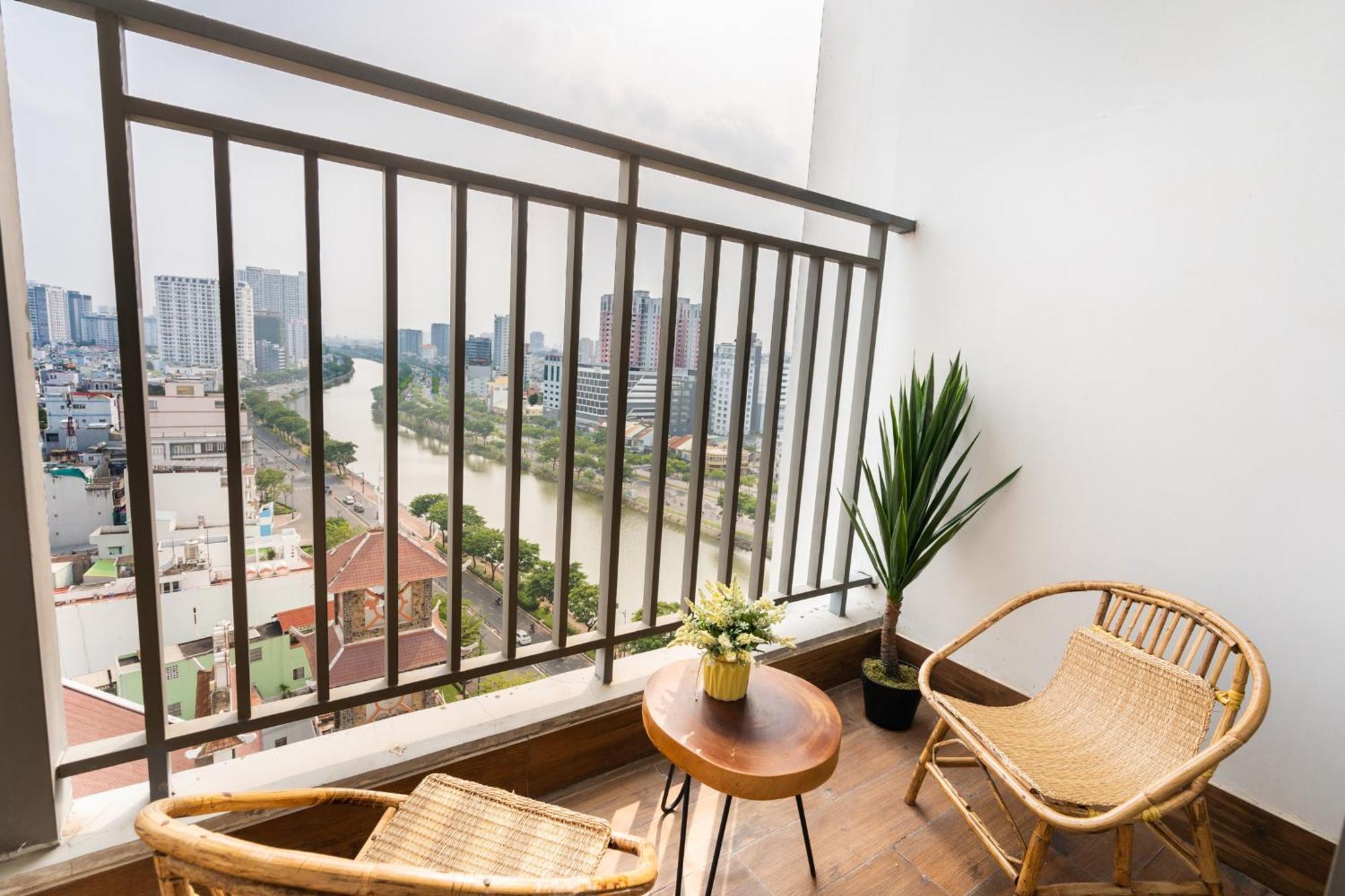 Double E Saigon Apartment In Rivergate Building 胡志明市 外观 照片